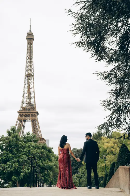 Couple photoshoot in Paris — Romance in Paris