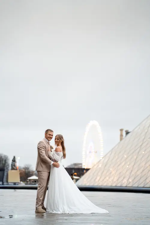 Couple photoshoot in Paris — Romance in Paris