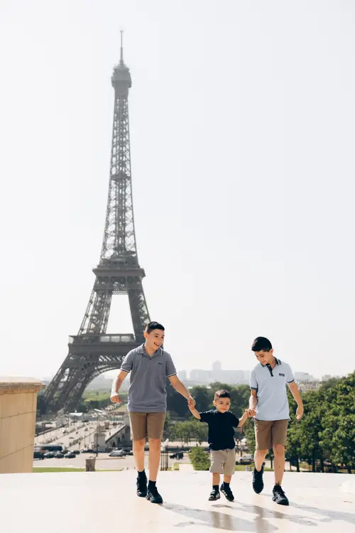 Family photoshoot in Paris — Romance in Paris