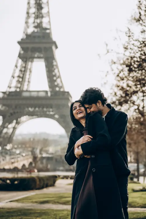 Couple photoshoot in Paris — Romance in Paris