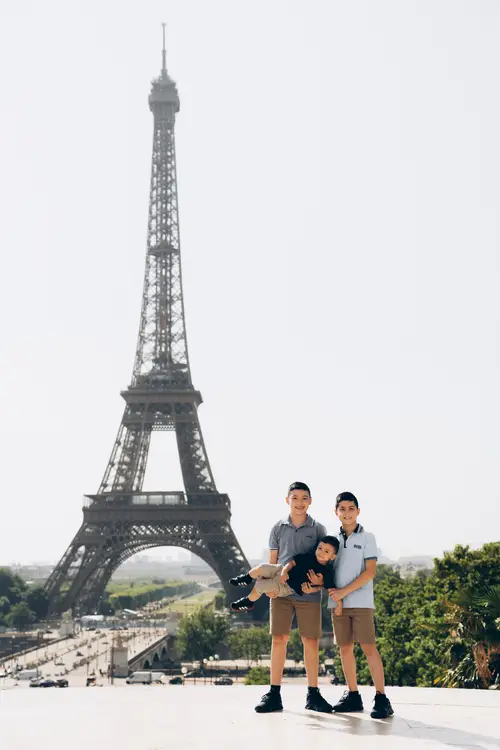 Family photoshoot in Paris — Romance in Paris