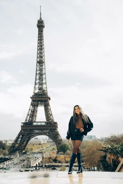 Couple photoshoot in Paris — Romance in Paris