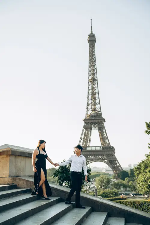 Couple photoshoot in Paris — Romance in Paris