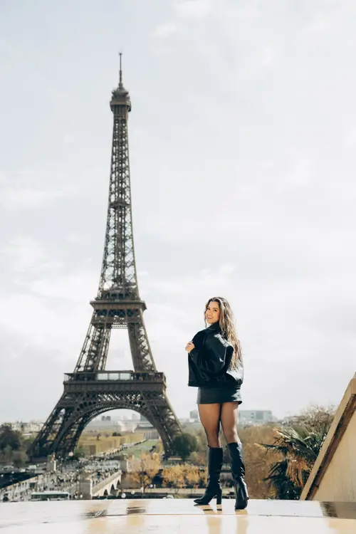 Couple photoshoot in Paris — Romance in Paris